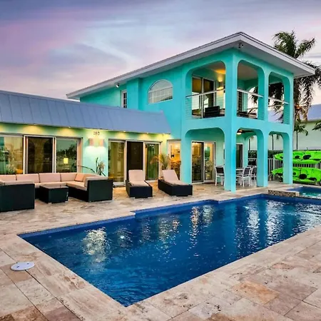 Oceans Edge Retreat Villa
